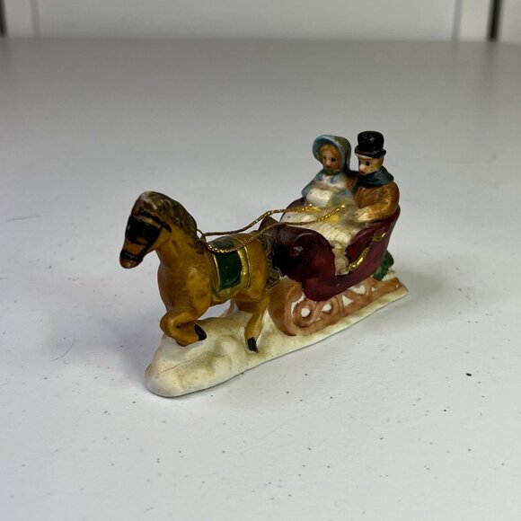 Christmas Village Miniature Horse & Carriage Figurine, Victorian-Style Couple - Picture 2 of 8